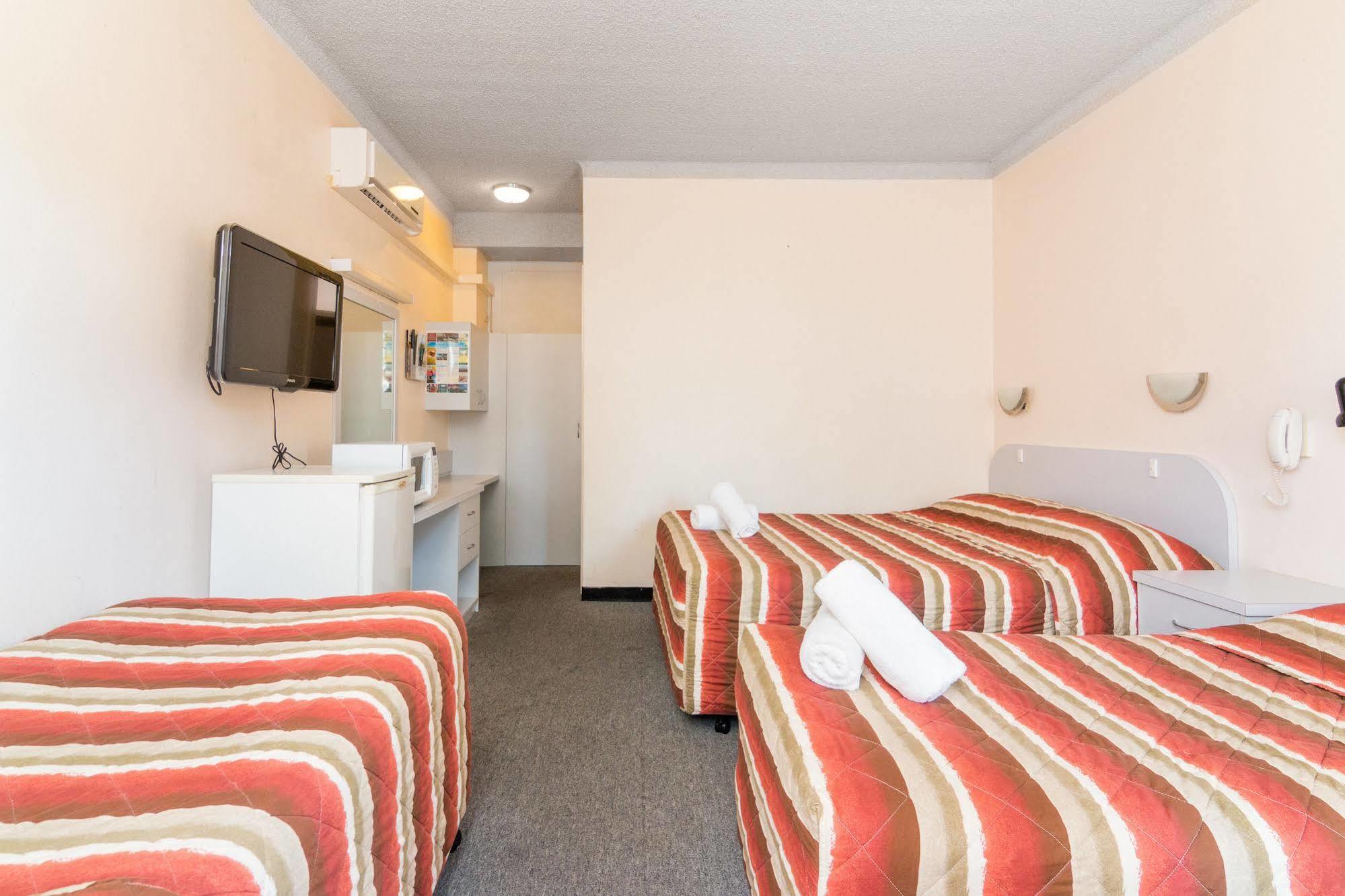 Motel Queanbeyan Motel 3*